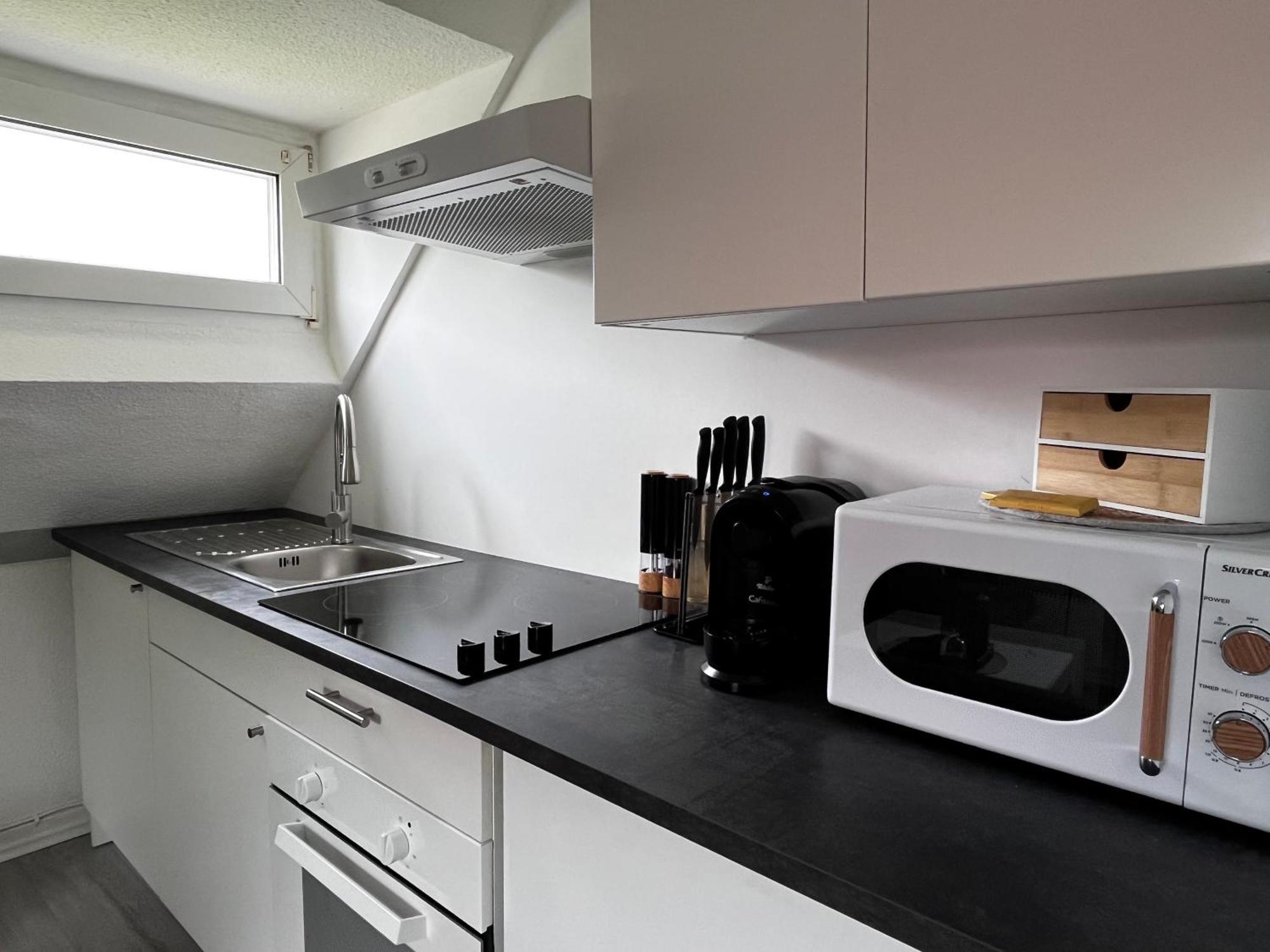 Flattyone Ruhrgebiet - Schlafkomfort Und Anbindung - Neu Renoviert Bochum Exteriér fotografie